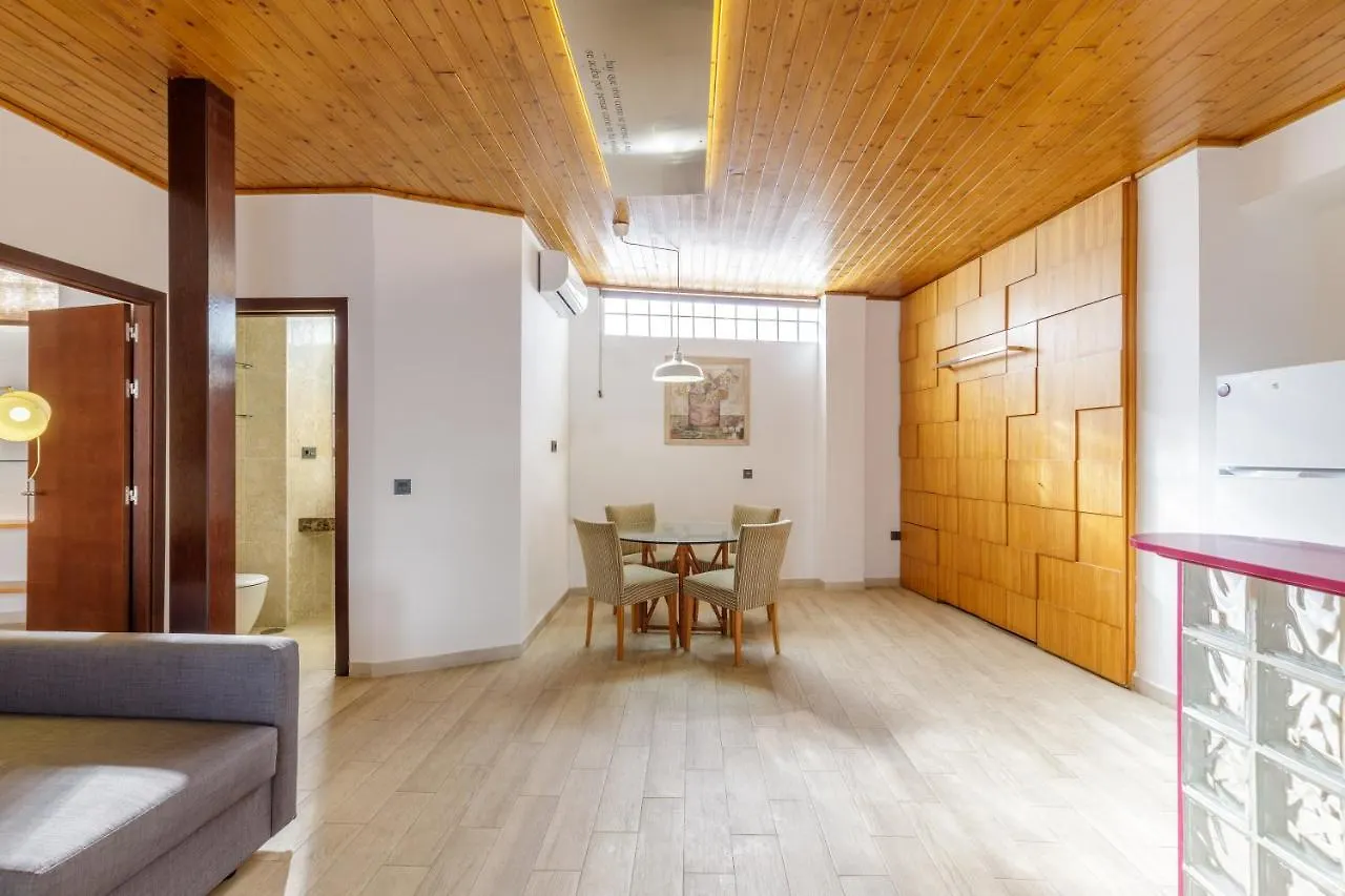 Apartamentos Autor By Caleta Homes Malaga Apartment